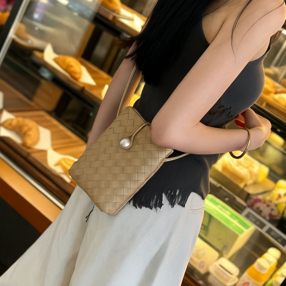 Caryona™ Crossbody Handbag